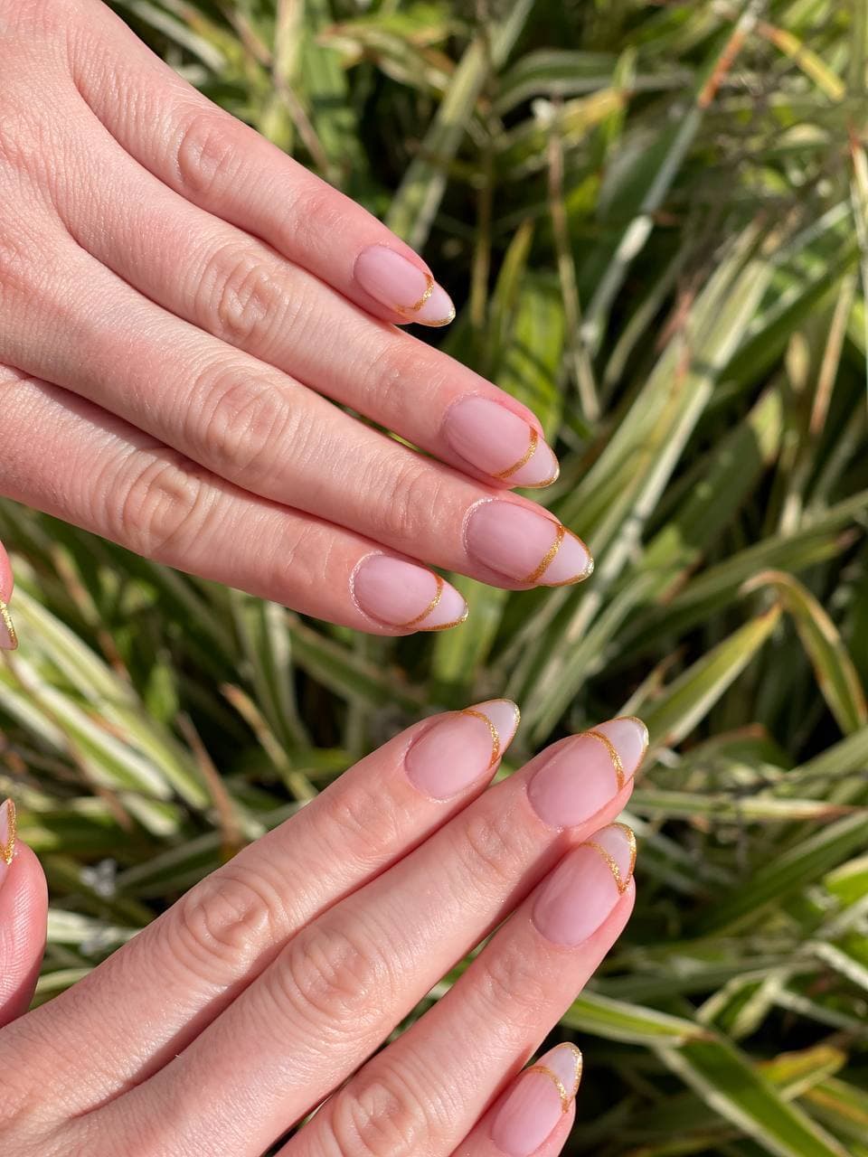 Best Guide to Gel Nails in 2024